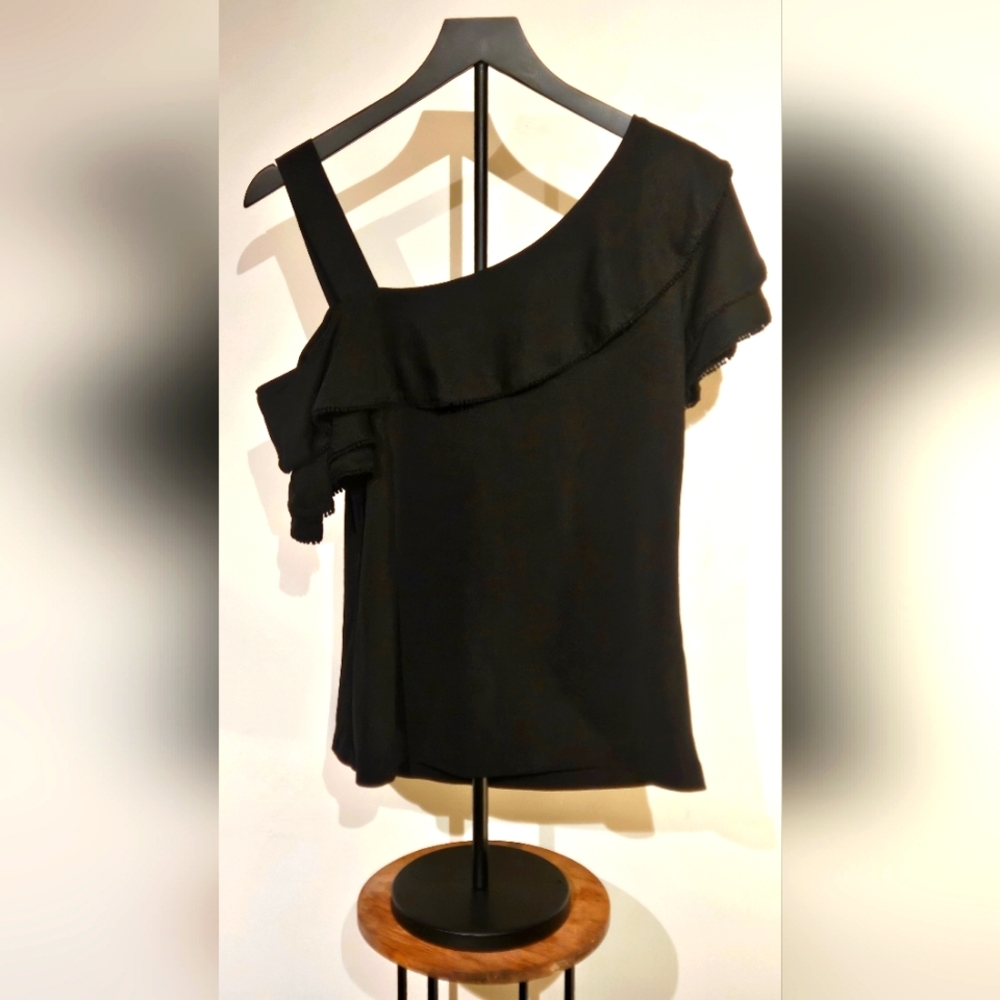 Banana Republic Off-the-shoulder Short Sleeve Blouse
